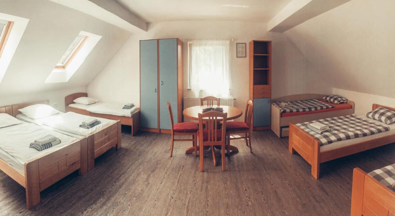 Apartment And Rooms Maraton Kranjska Gora Eksteriør billede