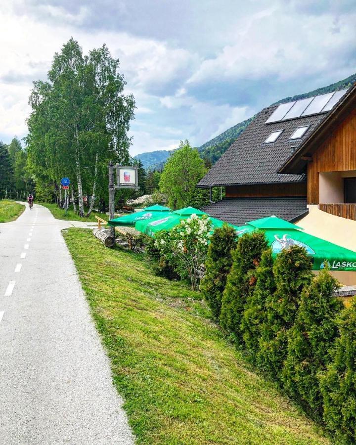 Apartment And Rooms Maraton Kranjska Gora Eksteriør billede