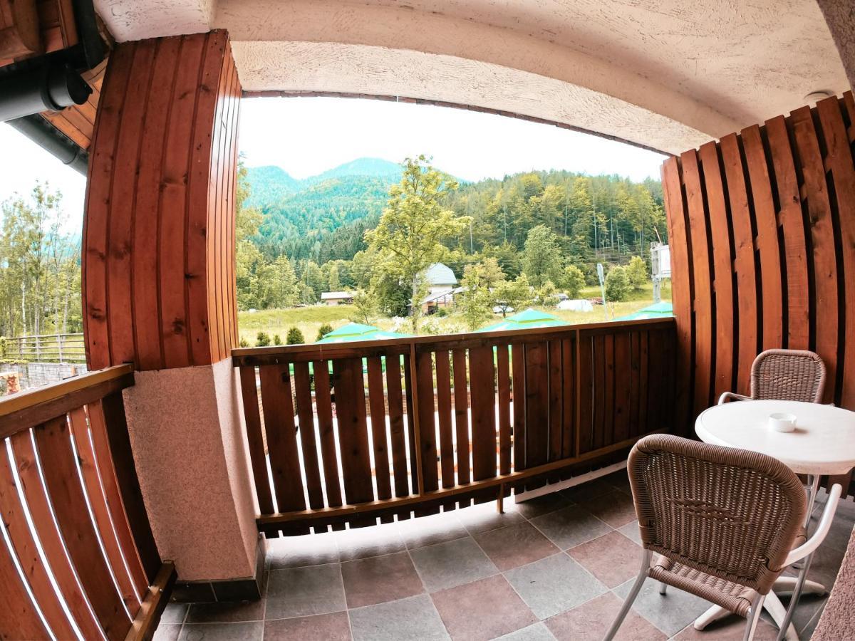 Apartment And Rooms Maraton Kranjska Gora Eksteriør billede